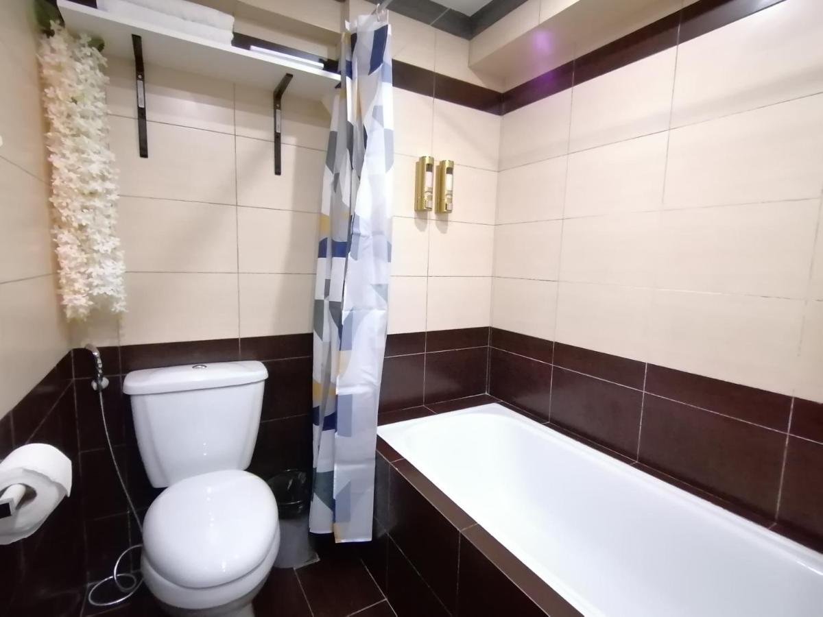 Condo Azur Suites E507 Near Airport, Netflix, Stylish, Cozy With Swimming Pool マクタン エクステリア 写真
