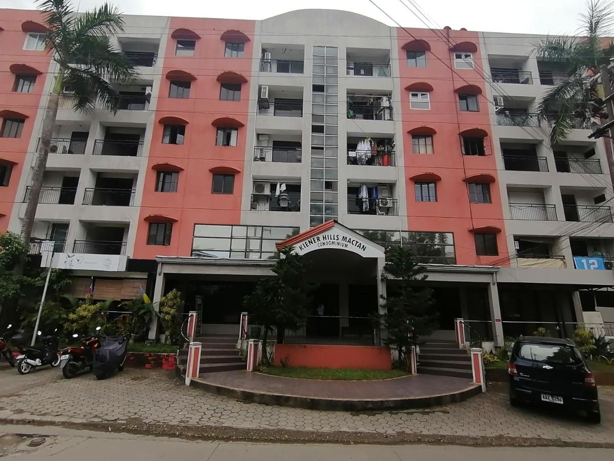 Condo Azur Suites E507 Near Airport, Netflix, Stylish, Cozy With Swimming Pool マクタン エクステリア 写真